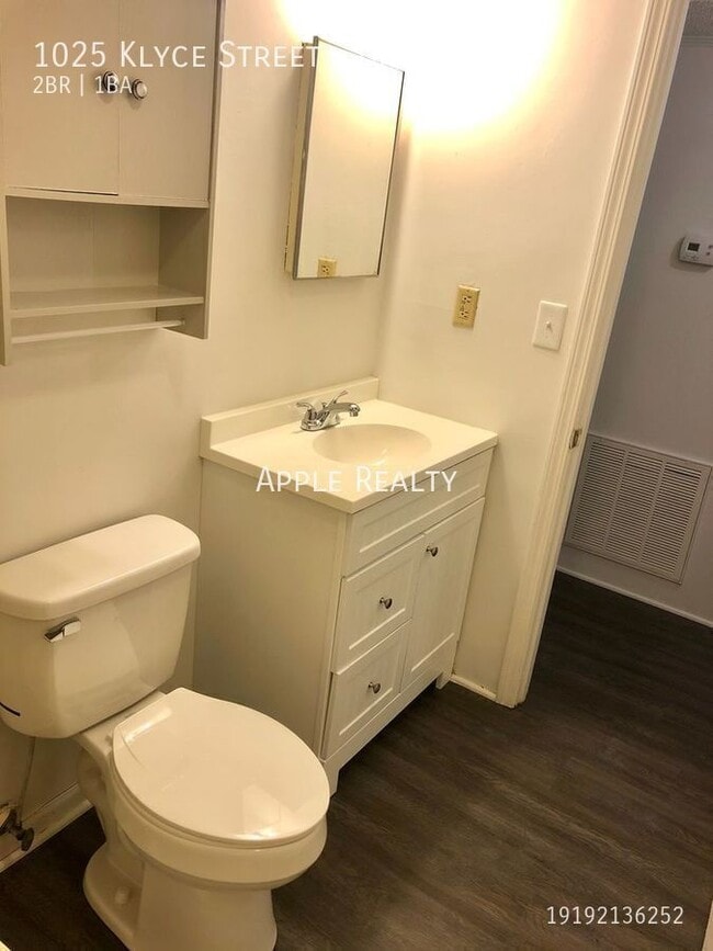 Photo - 1025 Klyce St Unit 3