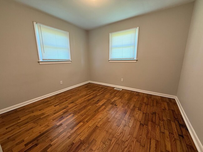 Photo - Great 3 bedroom 2 bath with garage