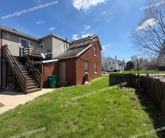 Photo - 1201 Maple Ave Unit Apt B-1/2