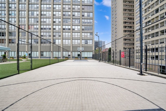 Photo - 655 W Irving Park Rd