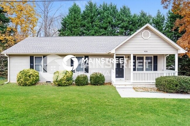 Building Photo - 3 Bedroom Pet-Friendly Home in Winston-Salem, NC with Main Street Renewal