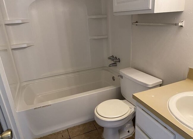 Photo - 2409 Pedernales Dr Unit #D