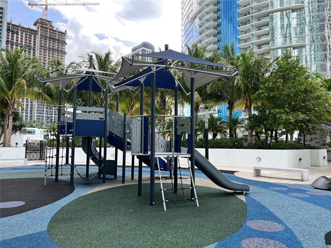 Photo - 851 NE 1st Ave