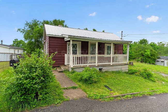 44 Holbert Ave