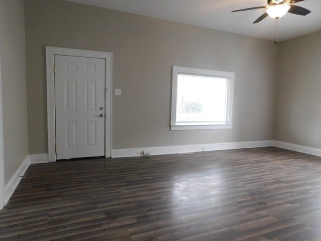 Photo - 85 Crowell Dr NW