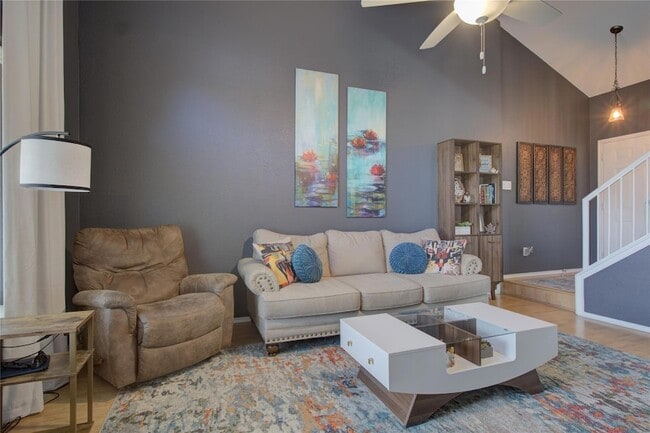 Photo - 1021 Sweet Melissa Dr