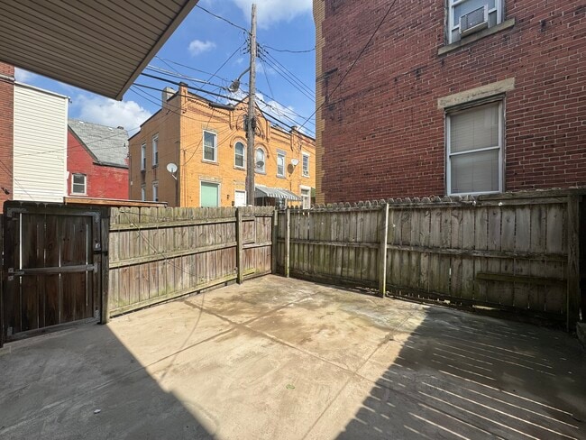 Building Photo - 3274 Ward St Rental