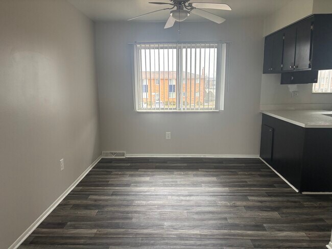 Rivercrest Apartments