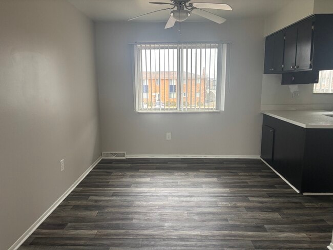 Photo - Rivercrest Apartments