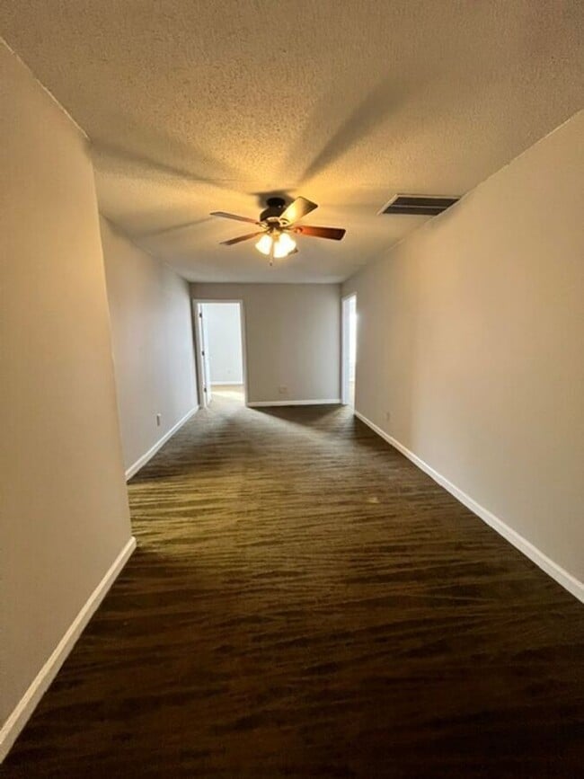 Photo - 405 N Lexington Ave