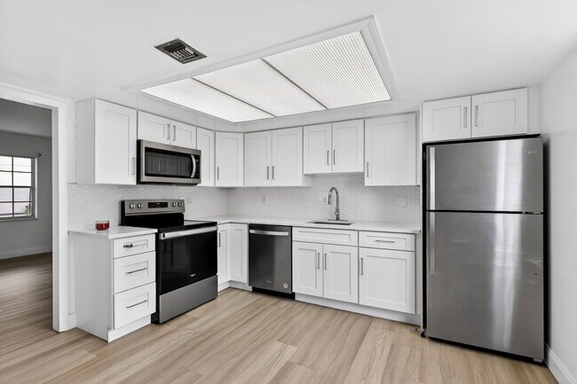 Plantation Apartments