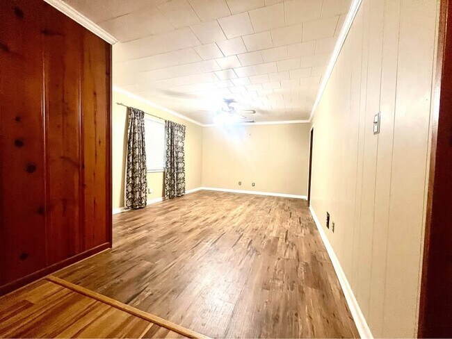 Photo - 1106 Ridge Rd