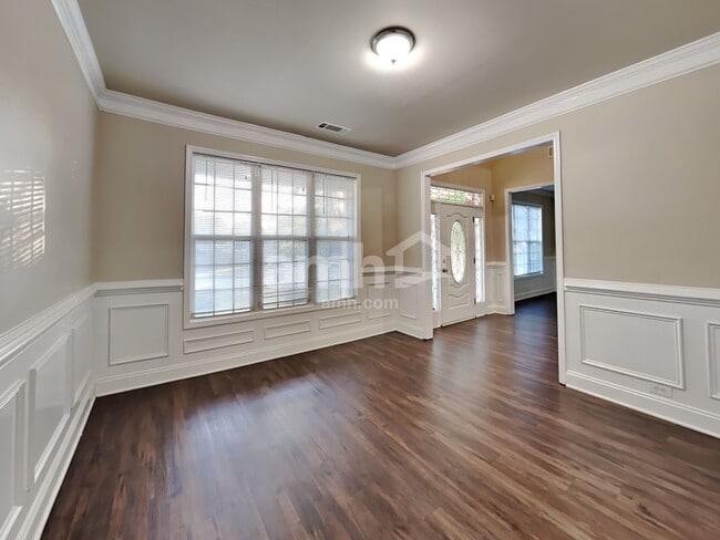 Photo - 748 York View Dr