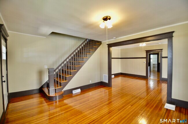 Photo - 48 Riverview Pl