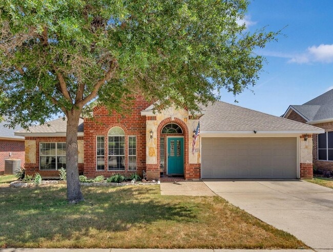Building Photo - 3917 Miramar Dr