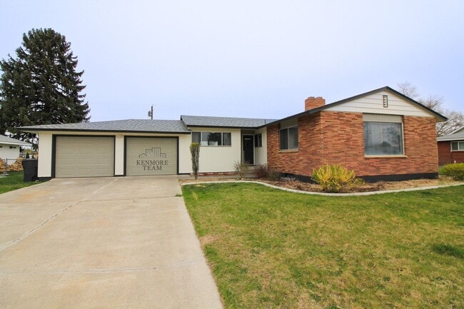 Building Photo - 4 Bedroom, 2 Bath Home in Richland