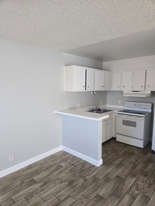 485 North Cir Unit 2