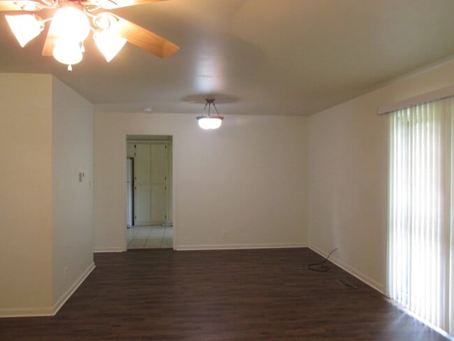 Photo - ***342 SW D Street***