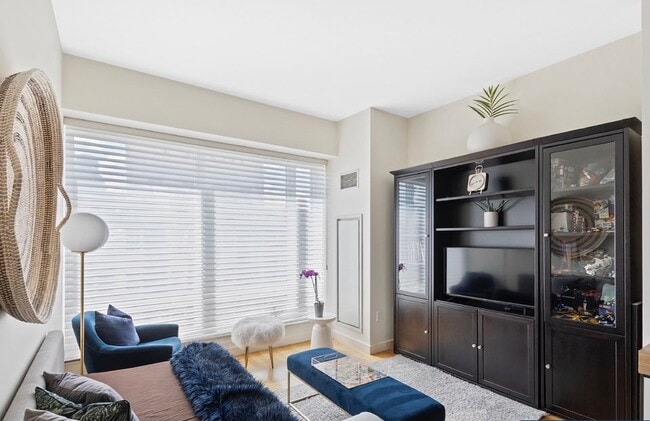 Photo - 400 Stuart St Unit 16G