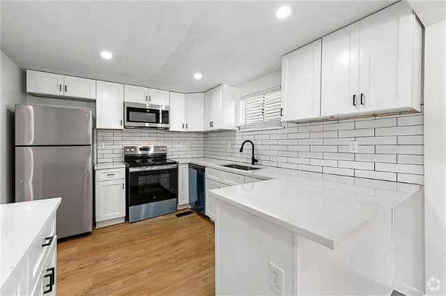 Building Photo - 1917 Connally Dr Rental