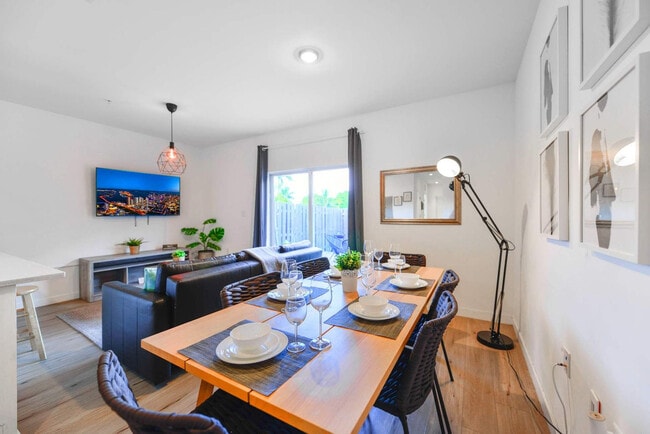 Photo - 171 NW 158th St Unidad FL1-ID1022263P