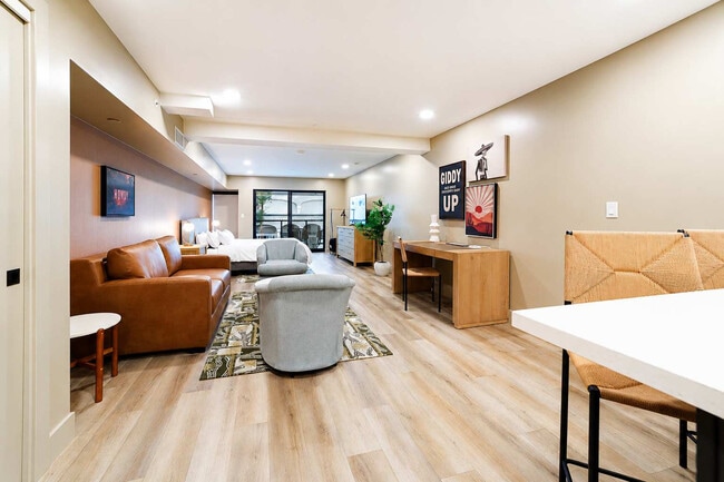 Photo - 4238 N Craftsman Ct Unit SI FL2-ID1608855P