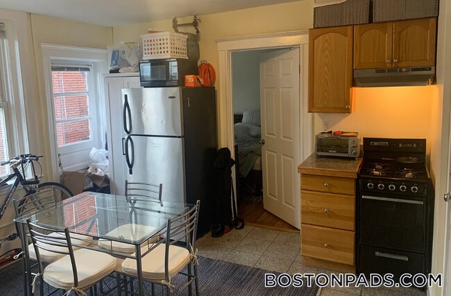 Photo - 224 Hanover St Unit 14