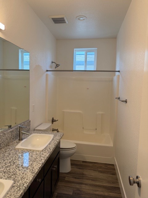 Photo - 1835 Bedford Dr