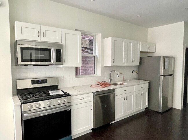 Photo - 49 Charter St