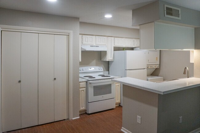 Photo - 2110 Wilcrest Dr Unidad 147