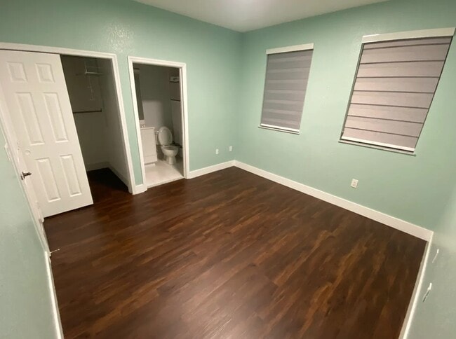 Photo - 778 SW 107th Ave