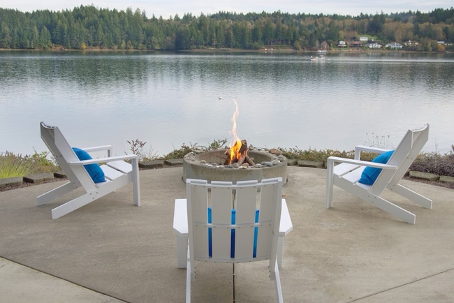 Waterfront Deck - 85 E Community Club Rd