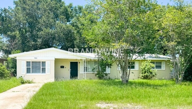 Building Photo - 7603 Brockhurst Dr Rental