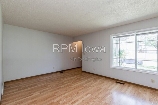 Photo - 4126 Harris St