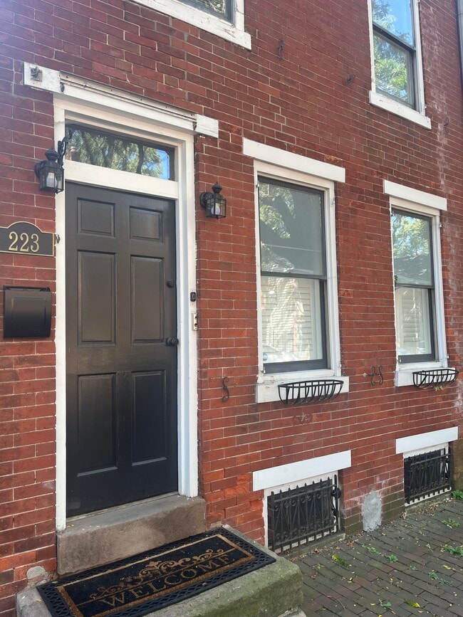 Building Photo - 223 Jackson St Unit 223 Rental