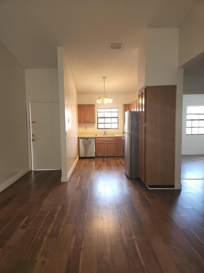 Photo - 321 Norwood Terrace