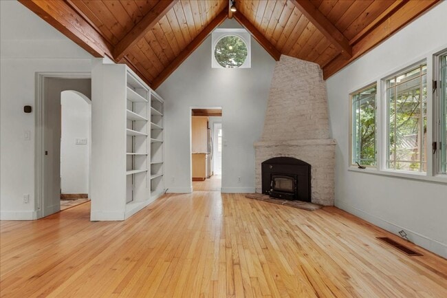 86 Santa Fe St