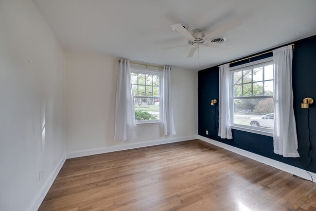 Photo - 2312 Modena Dr