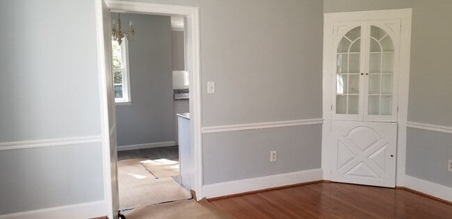 Photo - 731 W Charlton St