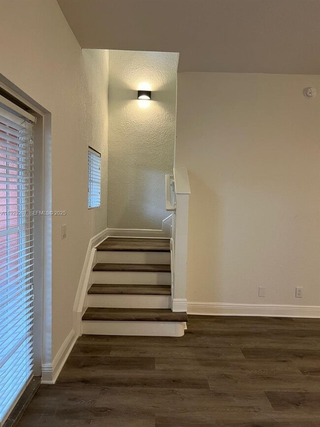 Photo - 22 SW 6th Ct