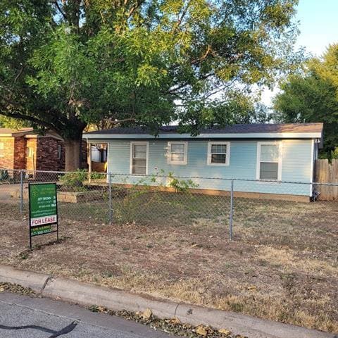 Building Photo - 4028 Neches St Rental
