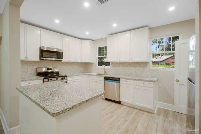 Photo - 1322 Wisteria Ave