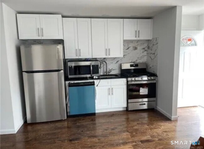 Photo - 1257 Howard Ave