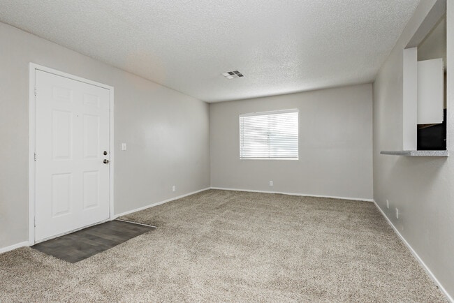 Photo - Sequoia Meadows