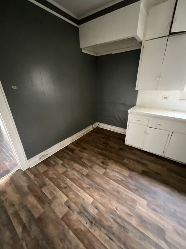 Photo - 6407 Henderson Ave