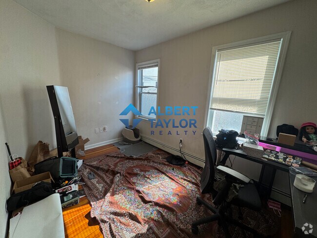 Building Photo - 585 Broadway Unit 1 Rental