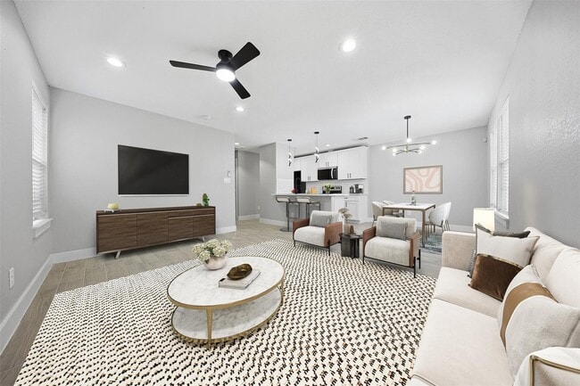 Photo - 9716 Fillmore St