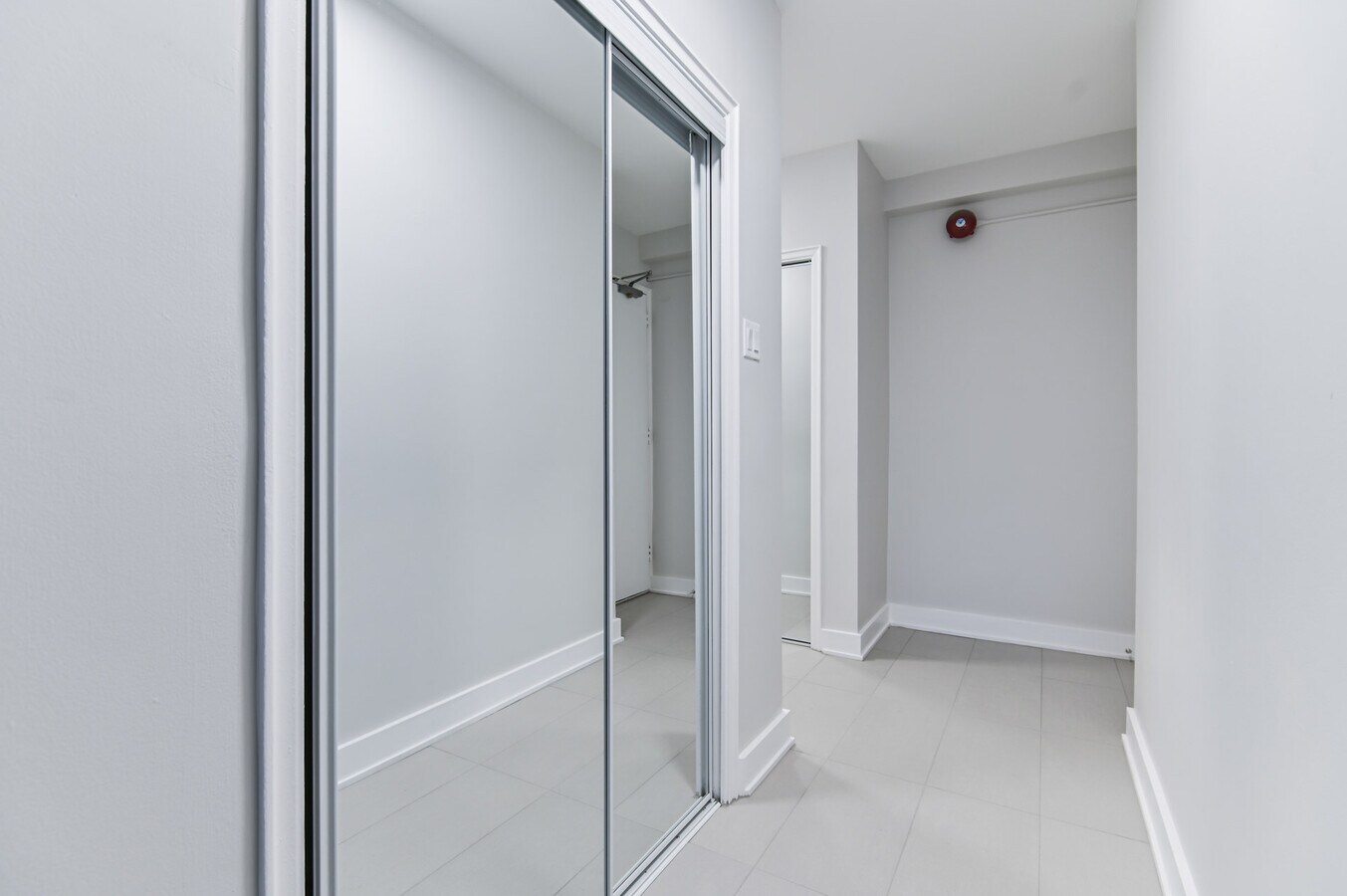 Bloor Yonge Tower - Bloor Yonge Tower Unit 00607