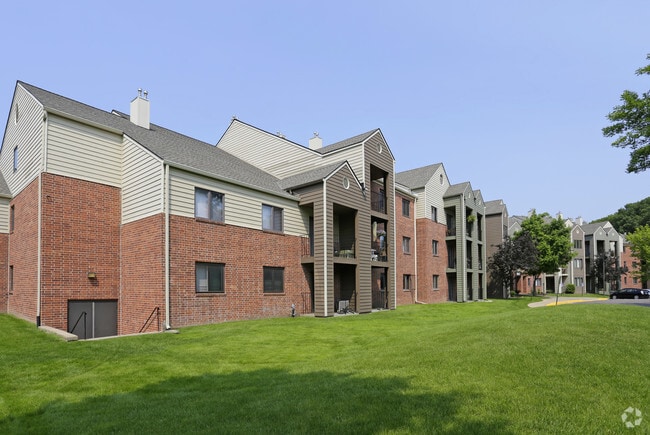 Building Photo - Arrive Eden Prairie Rental