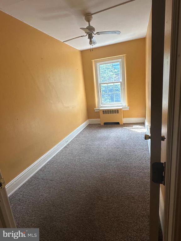 Building Photo - 29 W Gay St Unit 3 Rental
